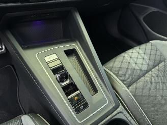 Volkswagen Golf 1.5 eTSI DSG R-Line Pano Harman Kardon picture 15