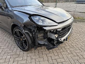 Porsche Cayenne 3.0 E-HYBRID 422Pk Pano Bose 360Camera Head-Up picture 19