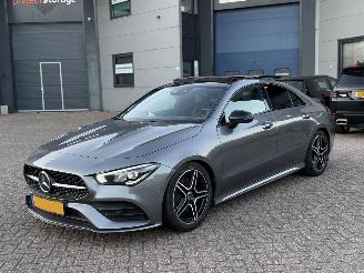 Voiture accidenté Mercedes Cla-klasse 200 AMG Pakket Pano Sfeerverlichting NAP Nederlandse Auto 2019/7