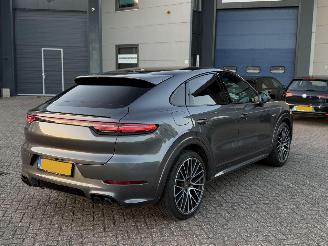 Voiture accidenté Porsche Cayenne 3.0 E-Hybrid NAP Nederlandse Auto Glasdak Bose 360Camera 2022/1