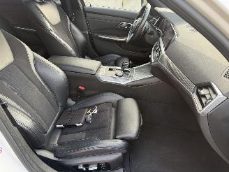 BMW 3-serie 320D M-Pakket 360Camera Head-Up Schuifdak LaserLights picture 14