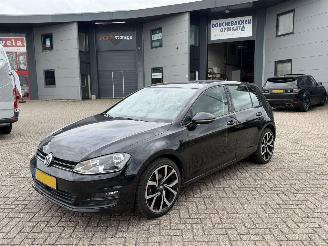 Damaged car Volkswagen Golf 1.2 TSI DSG Bussines Edition R 2015/2