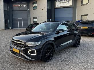 skadebil auto Volkswagen T-Roc 1.5 TSI Life Bussines Iq Light NAP Nederlandse Auto 2023/5