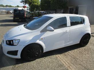 Schadeauto Chevrolet Aveo 1.3 D LT AIRCO 5 DEURS 2012/6