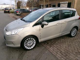 Vaurioauto  passenger cars Ford B-Max 1.0 TITANIUM CLIMA 2013/3