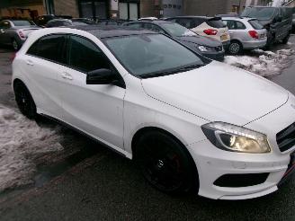 Mercedes A-klasse 200 PRESTIGE CLIMA PANO LEDER picture 4