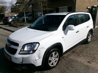 krockskadad bil auto Chevrolet Orlando 1.8 I 7 PERSOONS AIRCO 2011/4