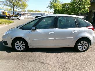 Citroën C4-picasso 1.6 I COLLECTION picture 2