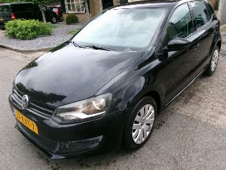 Damaged car Volkswagen Polo 1.4-16V COMFORTLINE 2010/3