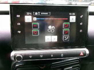 Citroën C4 cactus 1.2 I FEEL picture 16