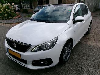 krockskadad bil auto Peugeot 308 1.6 HDI BLUE LEASE EXECUTIVE CLIMA NAVI PANO 2017/11