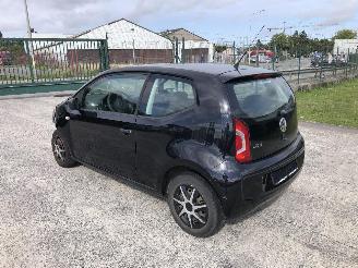 Unfallwagen Volkswagen Up! 1.0 I 2013/6