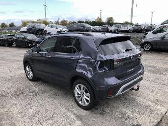 Volkswagen T-Cross LIFE     1.0 picture 2