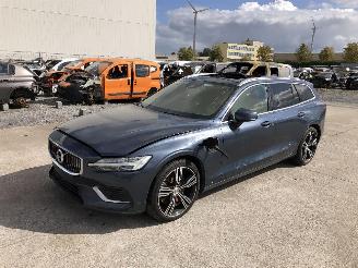 Vrakbiler auto Volvo V-60 T8    2.0 2019/2