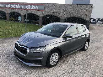 Coche accidentado Skoda Fabia 1.0 1901/1