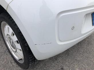 Volkswagen Up! 1.0 picture 12