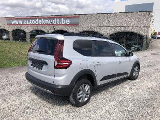 uszkodzony samochody osobowe Dacia Jogger 1.0 TURBO  CONFORT 2022/7