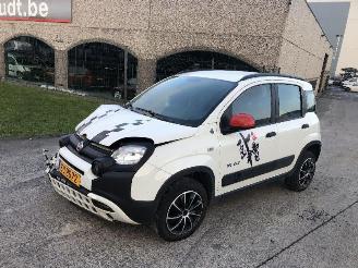 Unfallwagen Fiat Panda 1.0 CITY CROSS 2022/8