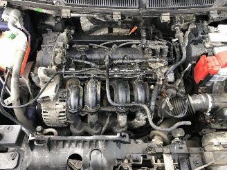 Ford Ka+ 1.2  HIGH picture 21