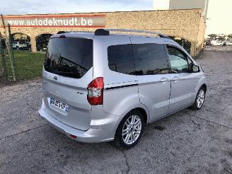 damaged passenger cars Ford Tourneo Courier 1.0 ECOBOOST 2017/2