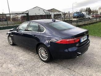 skadebil auto Jaguar XF 2.0 d AWD 2017/12