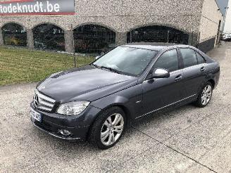 Voiture accidenté Mercedes C-klasse C280 4 MATIC  AVANTGARDE 2009/2
