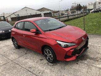 Vaurioauto  passenger cars MG MG4 1.5 HYBRIDE 2024/10