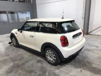 Damaged car Mini One 1.2 2014/9