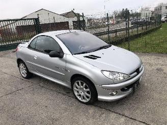 damaged passenger cars Peugeot 206 CC 1.6 QUIKSILVER 2006/3