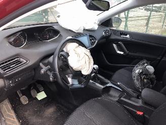 Peugeot 308 SW  1.2 picture 5