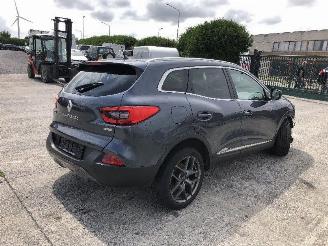 damaged passenger cars Renault Kadjar 1.5 dci  INTENS 2017/5