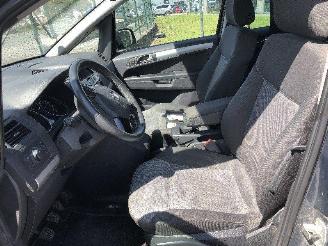 Opel Zafira 1.7 CDTI  7 PLACES picture 10