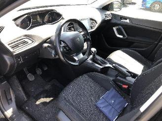 Peugeot 308 SW  1.2 T picture 5