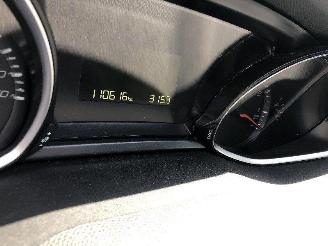 Peugeot 308 SW  1.2 T picture 13