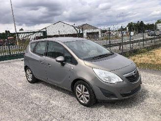 Damaged car Opel Meriva 1.4 A14XER 2011/4