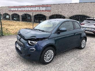 Voiture accidenté Fiat 500 500 e 2023/9