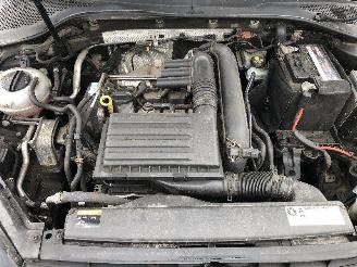 Volkswagen Golf VII 1.2 TSI picture 21