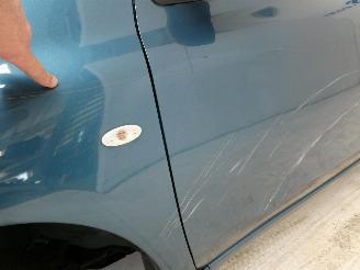 Nissan Micra  picture 4
