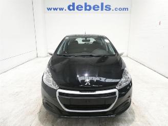 Vaurioauto  passenger cars Peugeot 208 LIKE 2019/5