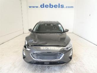 Vaurioauto  passenger cars Ford Focus COOL&CONNECT 2019/4