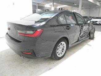 BMW 3-serie 2.0D  D picture 6