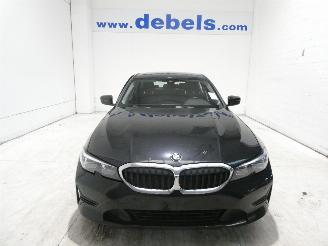 krockskadad bil auto BMW 3-serie 2.0D  D 2020/8