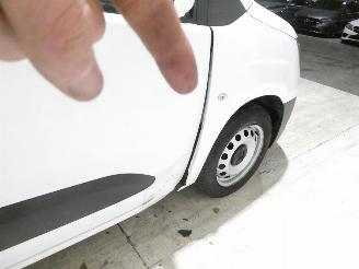 Opel Combo  picture 12