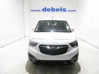 krockskadad bil auto Opel Combo  2020/6