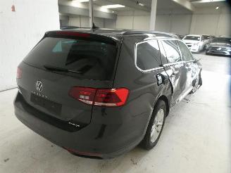 Volkswagen Passat 2.0D BUSINESS picture 13