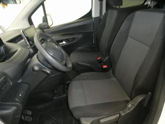 Peugeot Rifter ACTIVE picture 19