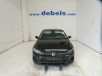 damaged passenger cars Volkswagen Polo COMFORTLINE 2021/8