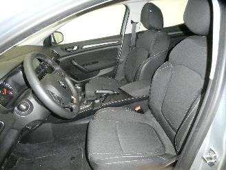 Renault Mégane IV CORPORATE picture 16