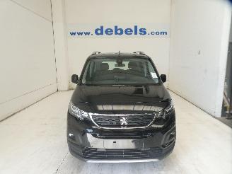 Damaged car Peugeot Rifter ALLURE 2021/5