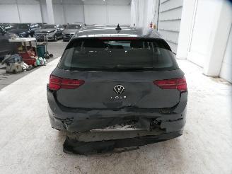 Volkswagen Golf LIFE picture 6